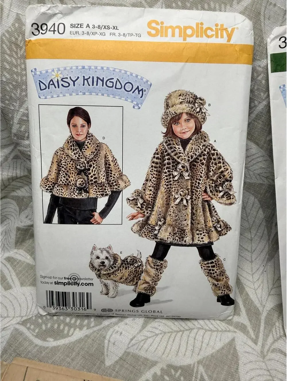 Vintage Matching Dog Coat Daisy Kingdom Simplicity Patterns 3926 3940